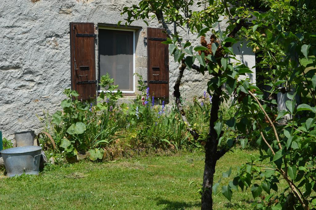 Les Ecuries De La Sabatarie Hotel Cambounes Екстериор снимка